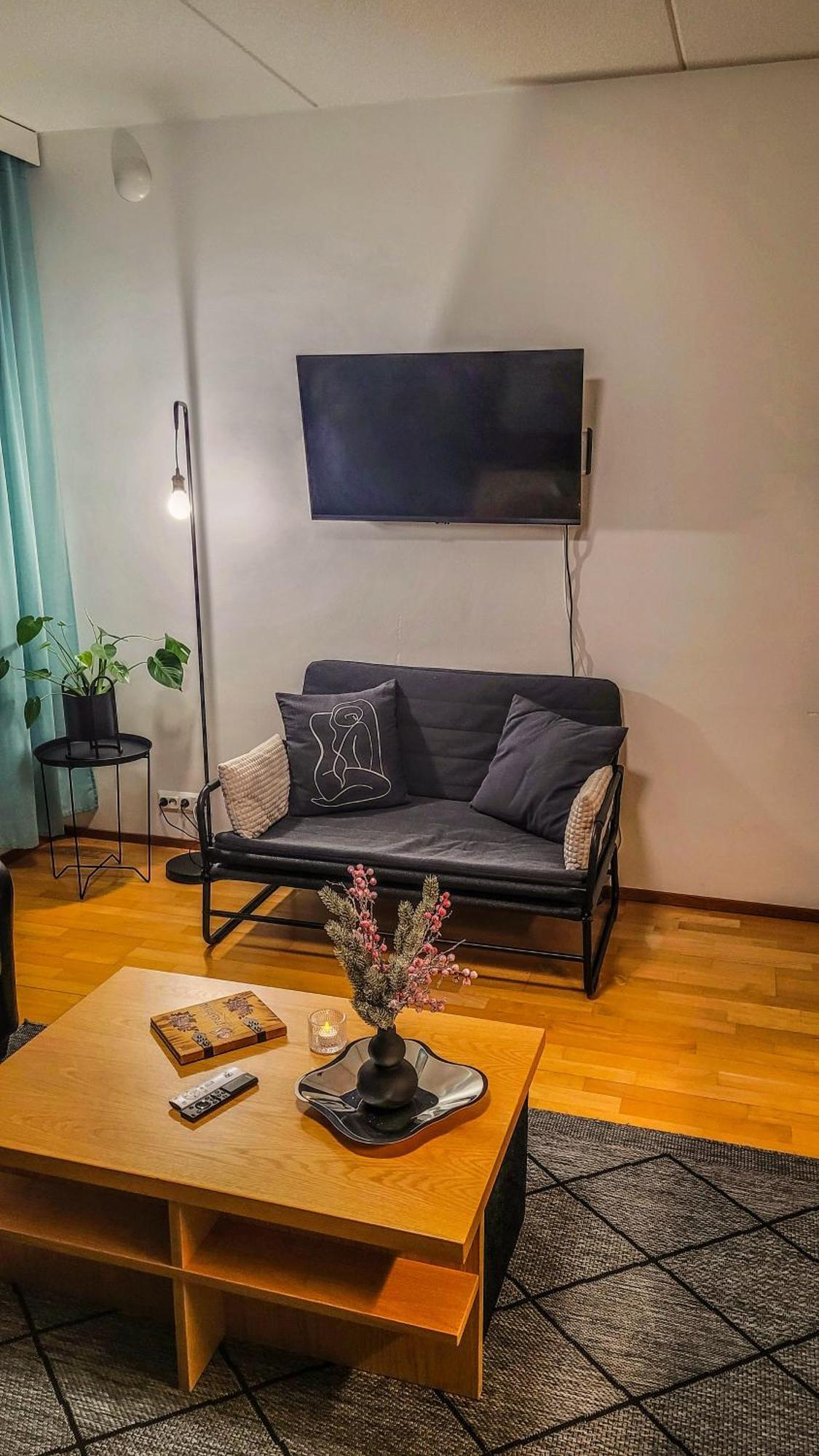 Lakeside Serenity Lutakko - Sauna, Parking Jyväskylä Zewnętrze zdjęcie